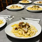 Biriyani House לינה וארוחת בוקר 3*
