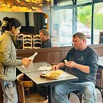 Biriyani House Alojamento de Acomodação e Pequeno-almoço Bobigny