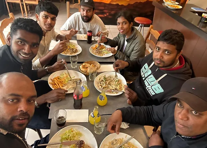 Couette-café Biriyani House 3*